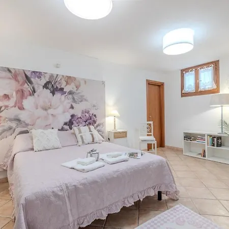Apartamento - Doccia Idromassaggio - Giardino Privato