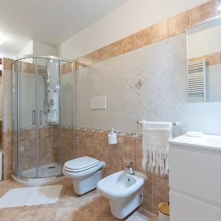- Doccia Idromassaggio - Giardino Privato * Olbia