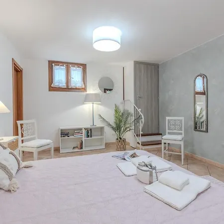 - Doccia Idromassaggio - Giardino Privato Apartamento *