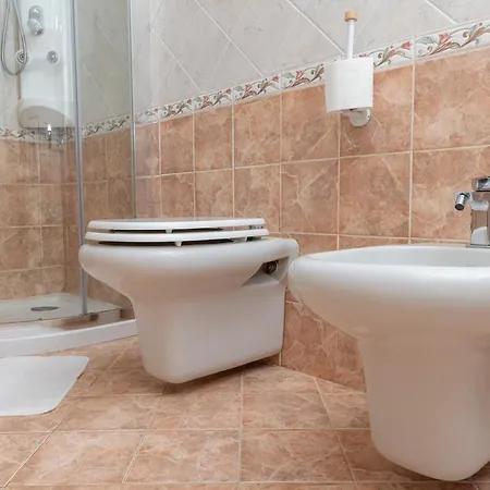 - Doccia Idromassaggio - Giardino Privato Apartamento *