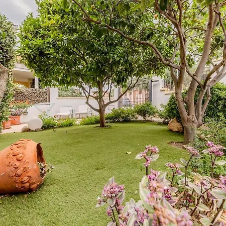 - Doccia Idromassaggio - Giardino Privato Apartamento Olbia